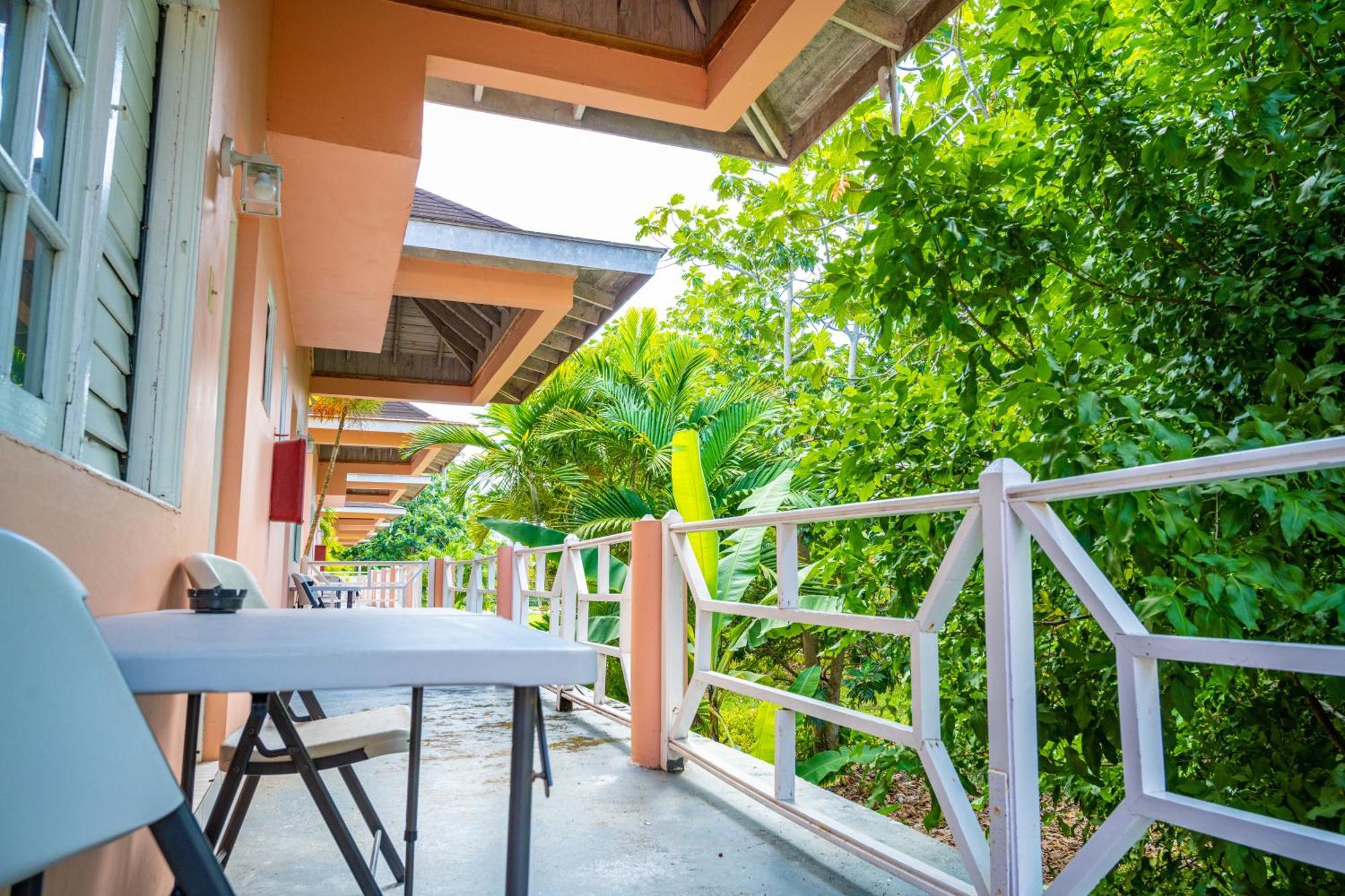 Shields Negril Villas الغرفة الصورة